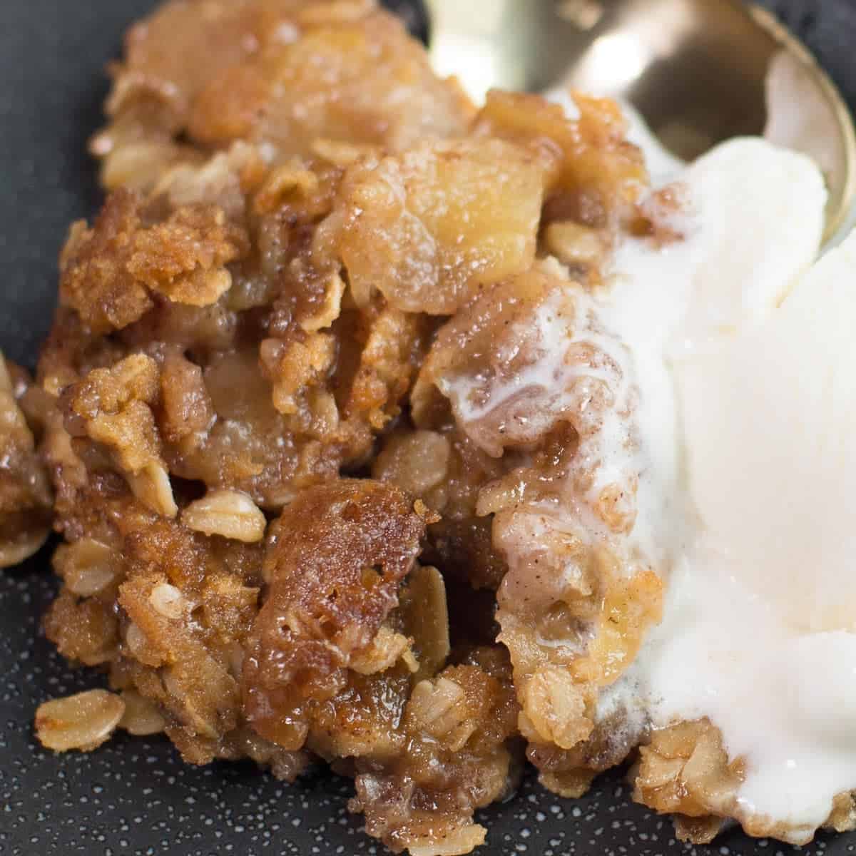 Easy Apple Crisp Recipe