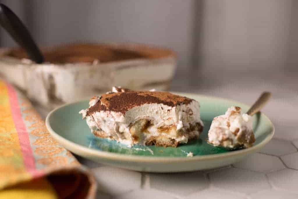 easy tiramisu recipe by foodlogy geek