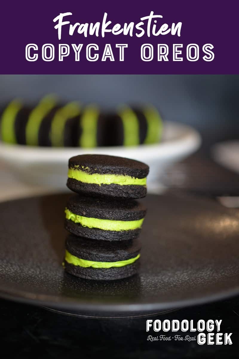 copy cat oreos. pinterest image by foodology geek