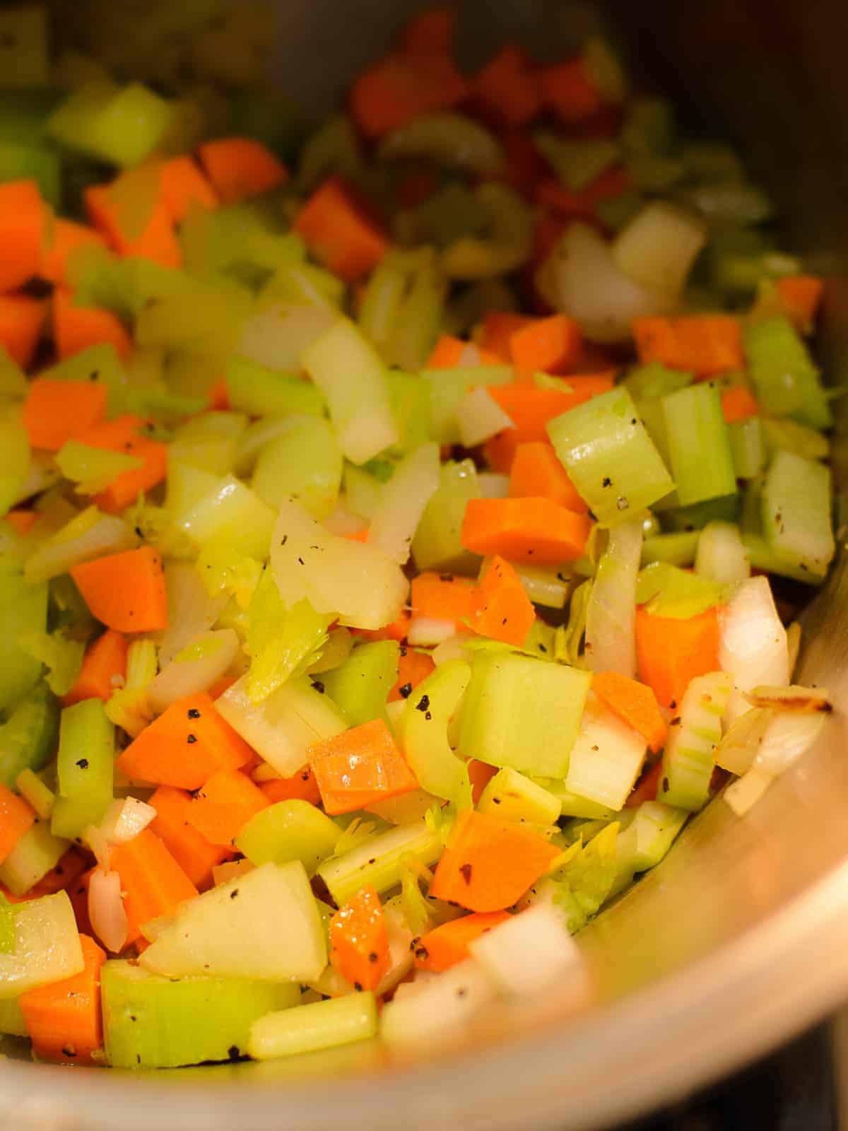 mirepoix for turkey soup