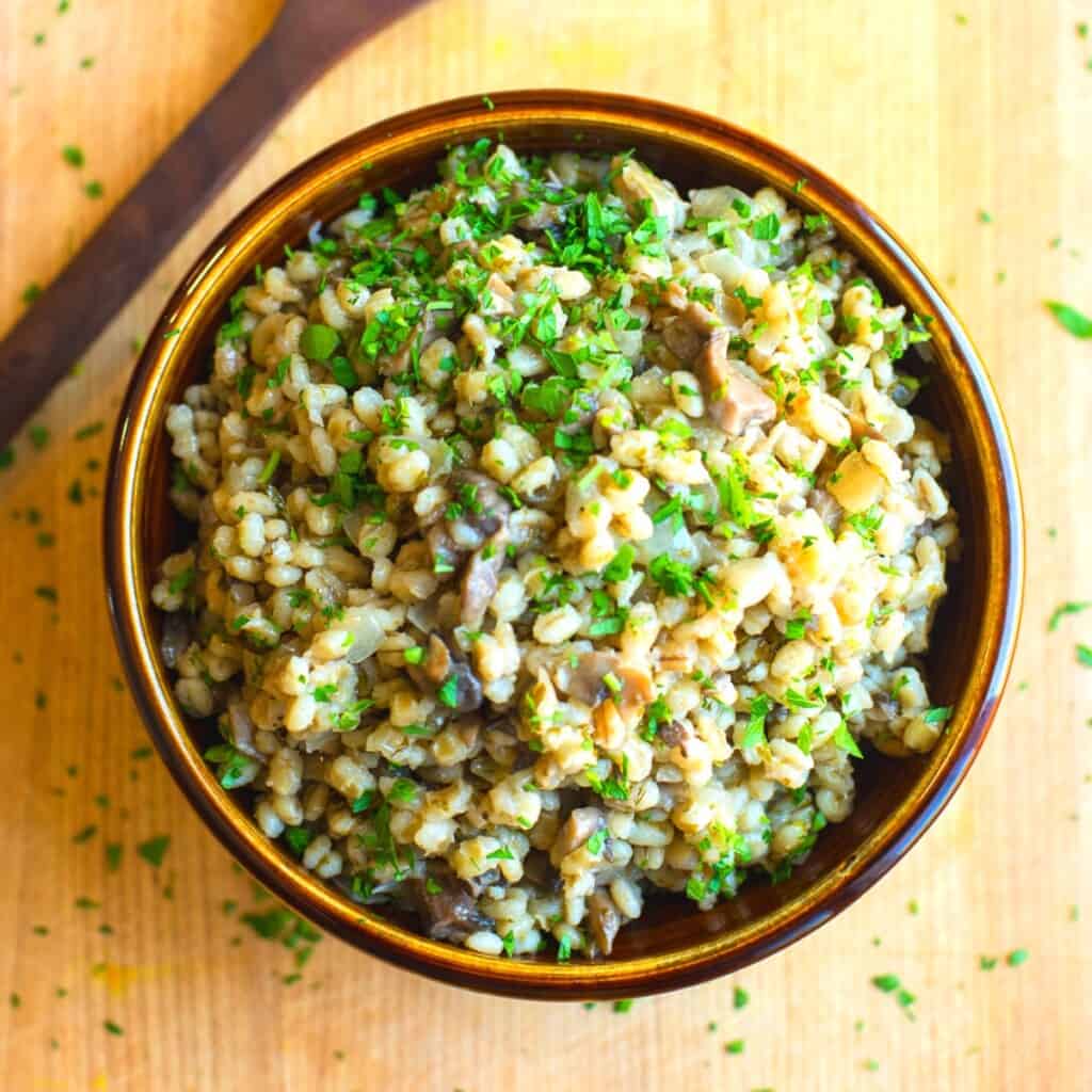 easy oven baked barley and mushroom casserole. Healthy, hearty and delicious.