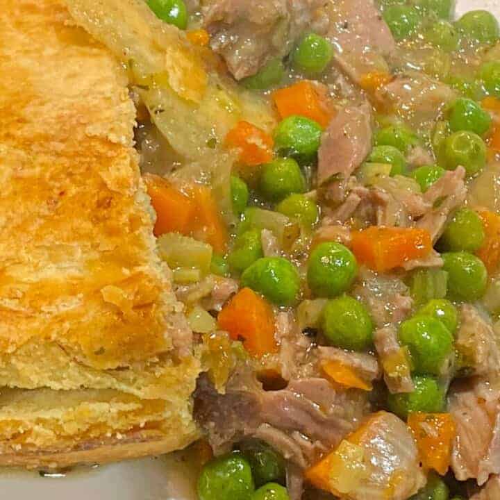 Easy Turkey Pot Pie Recipe with Leftover Thanksgiving Turkey