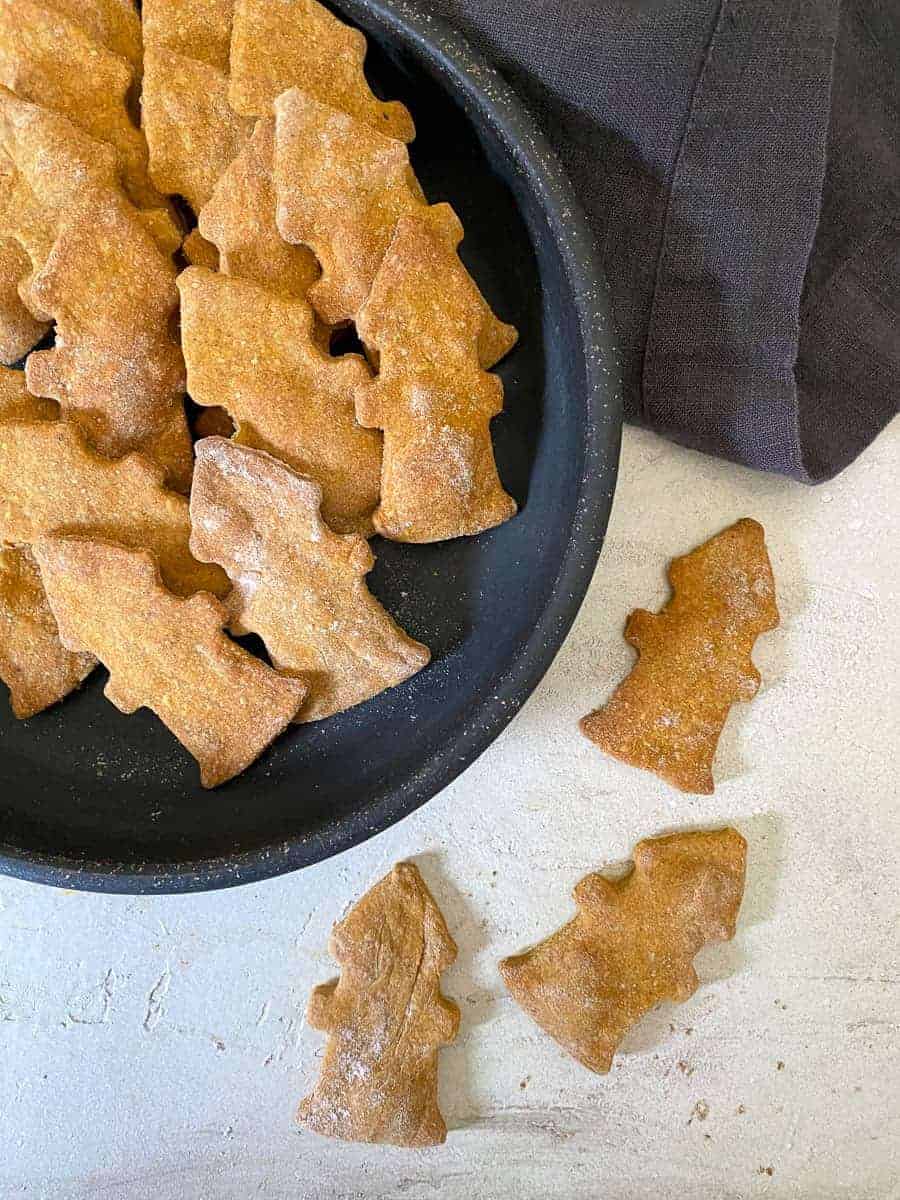 fire hydrant shaped homemade dog treat recipe | foodology geek