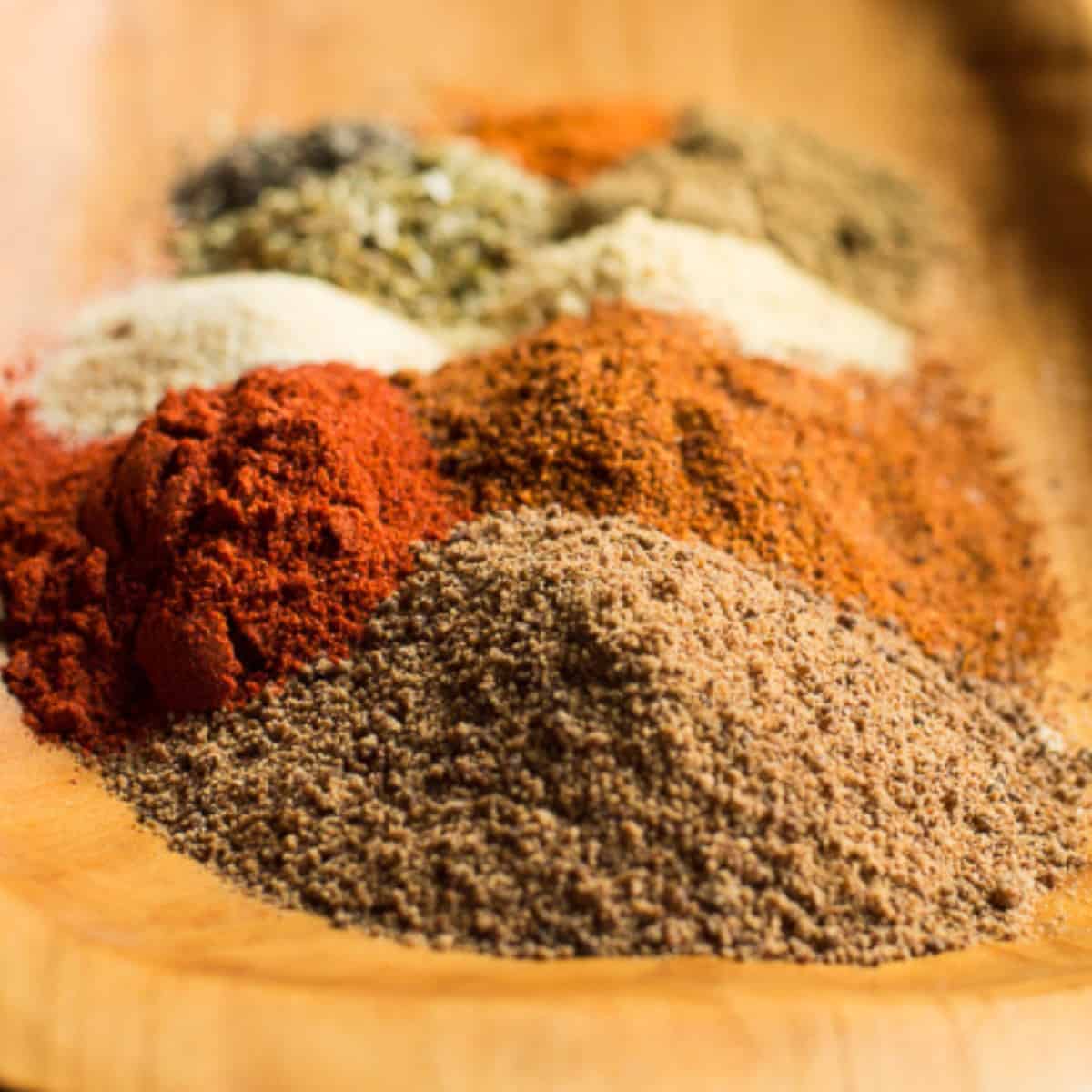 Homemade BBQ Rub for grilling and smoking - SueBee Homemaker