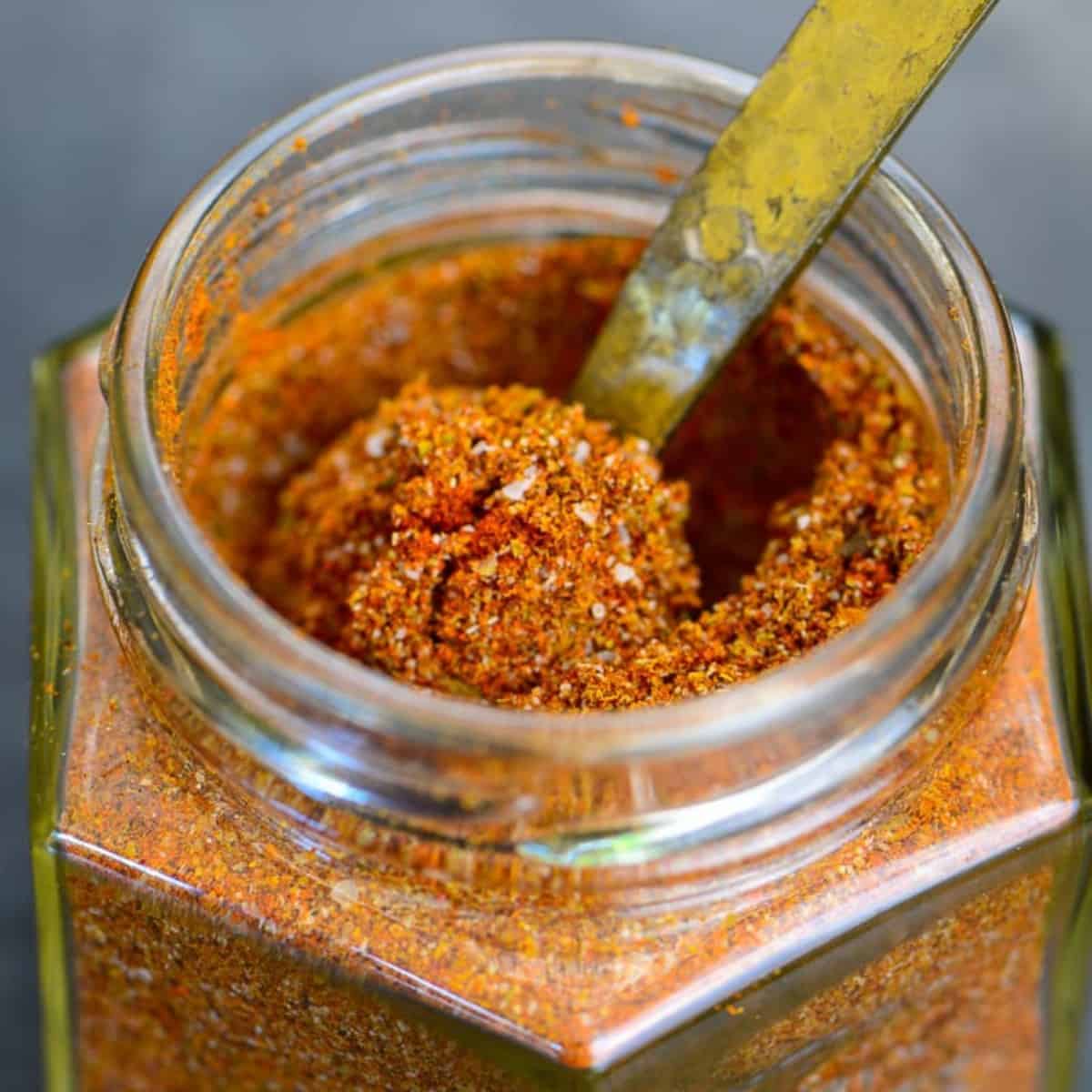 homemade bbq rub in a gneiss spice jar