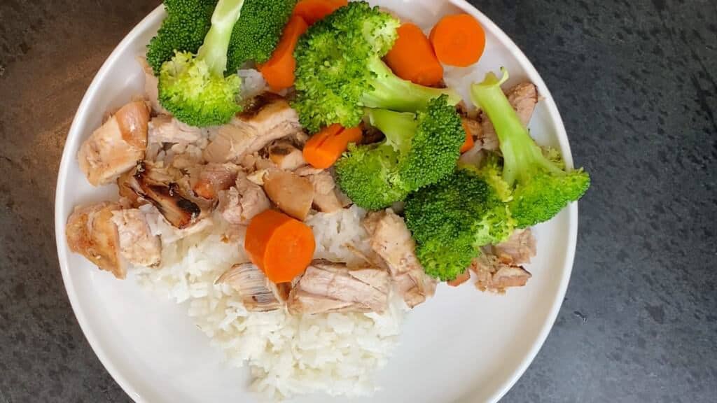 building a teriyaki bowl, ,add steamed broccoli and carrots