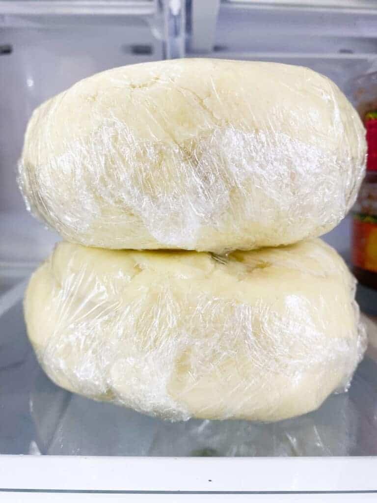 store the pie dough in the fridge