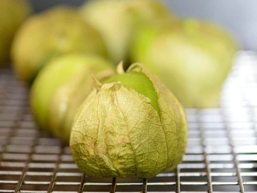 hot to peel tomatillos for making chile verde sauce