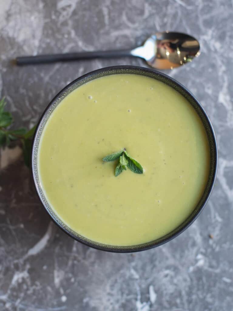 chilled spring pea soup