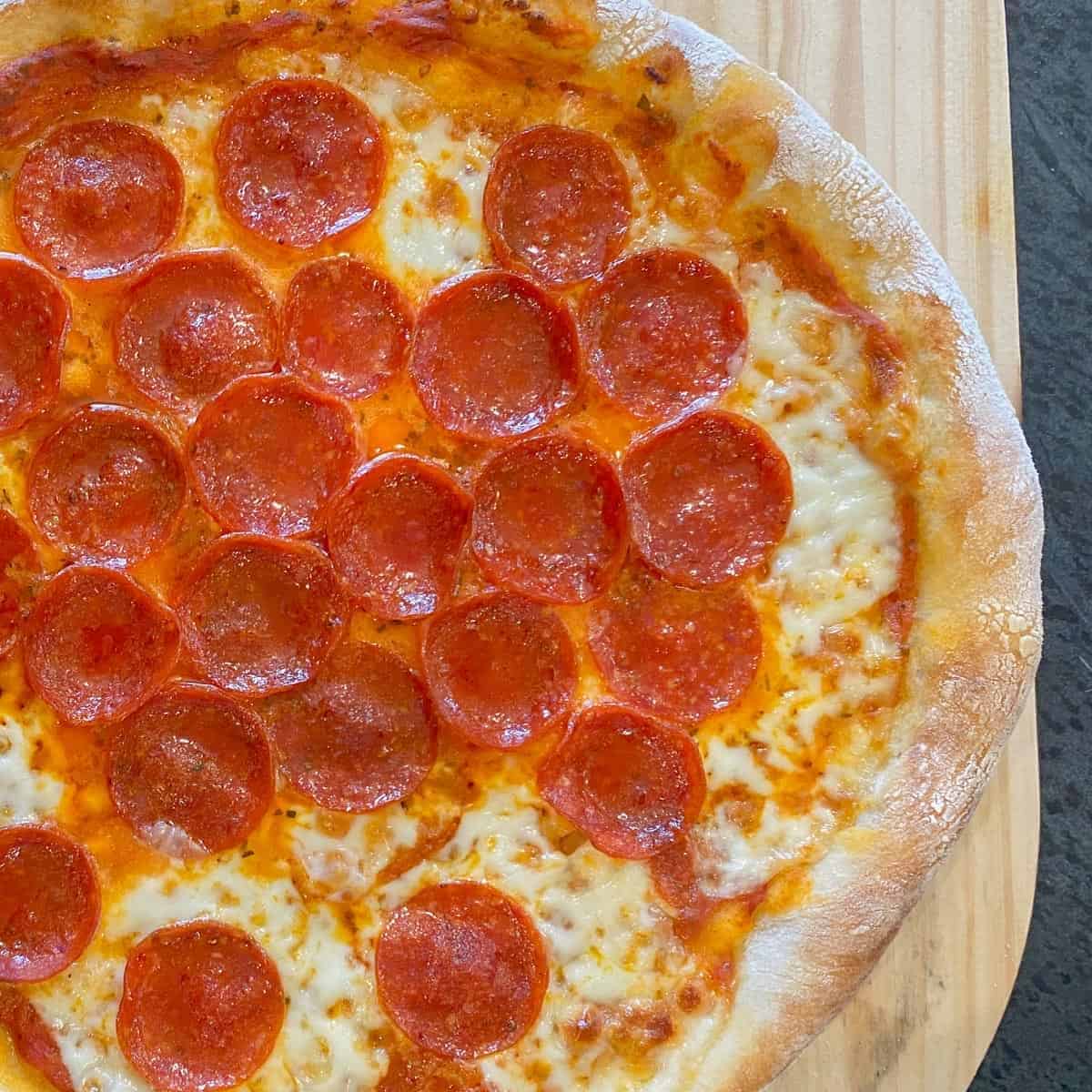 homemade pepperoni pizza