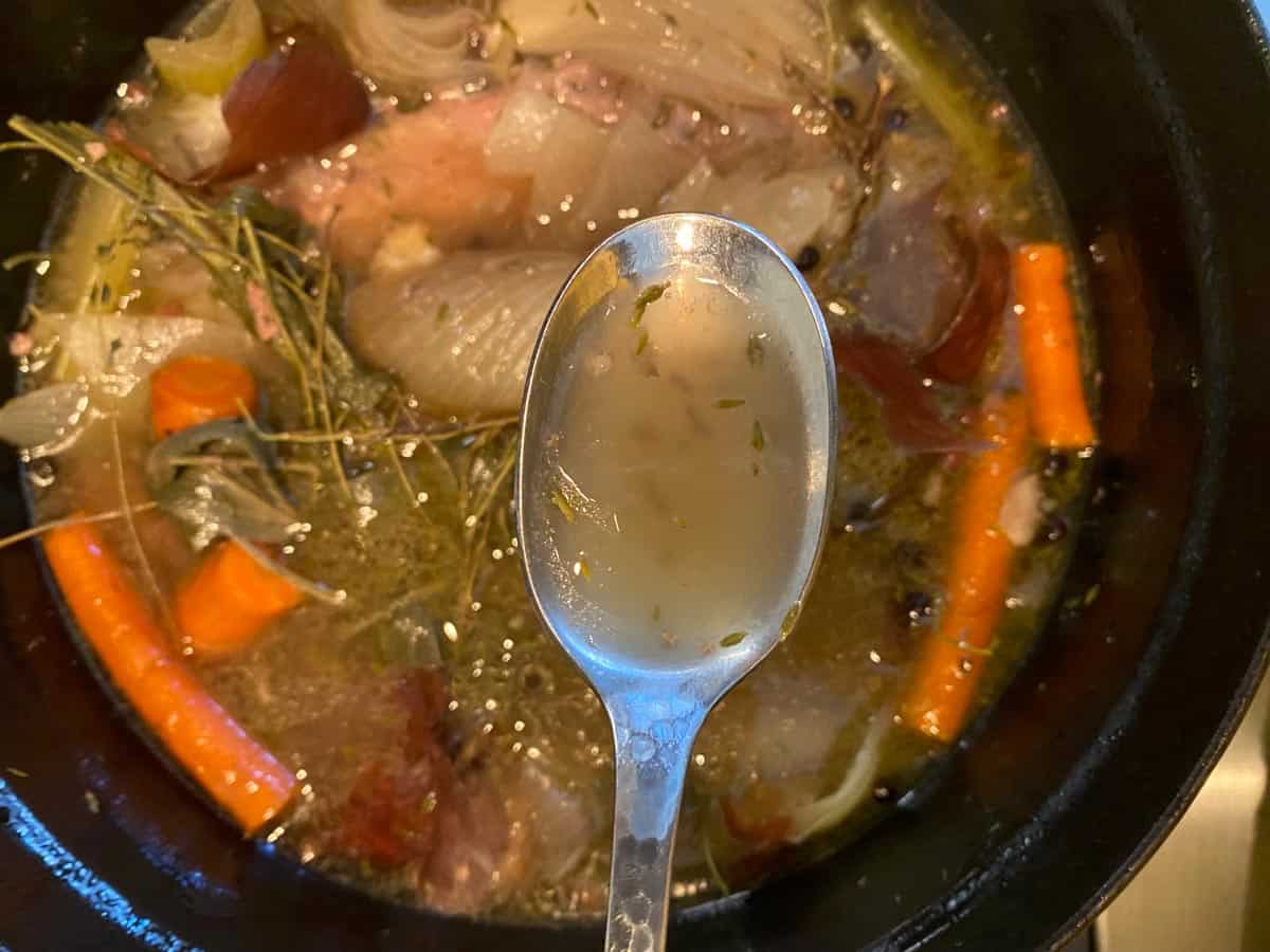 how to make homemade turkey stock in a stock pot