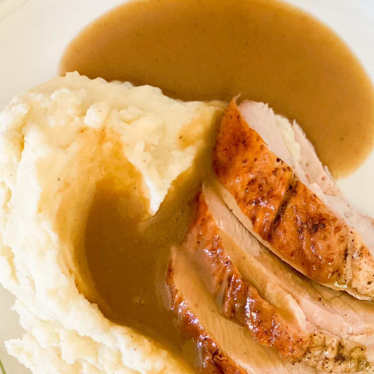 homemade turkey gravy with mashed potatoes