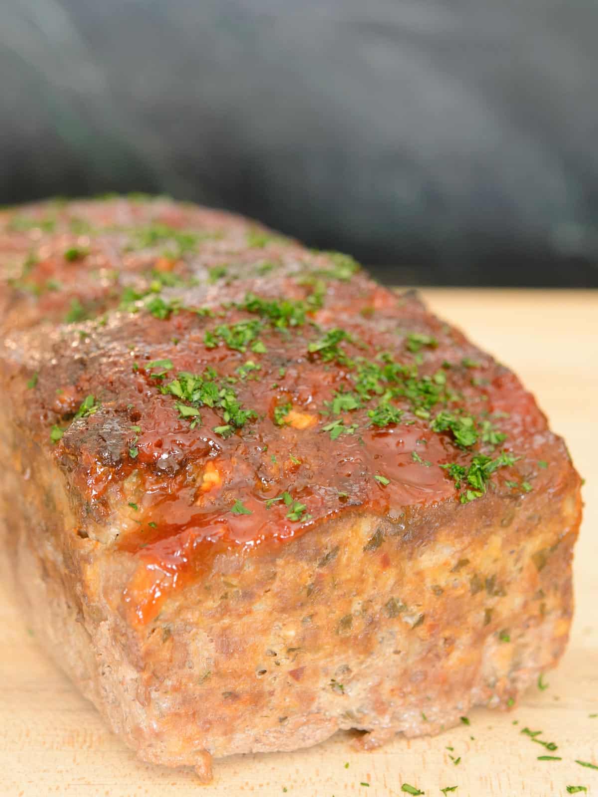 meatloaf with meatloaf sauce