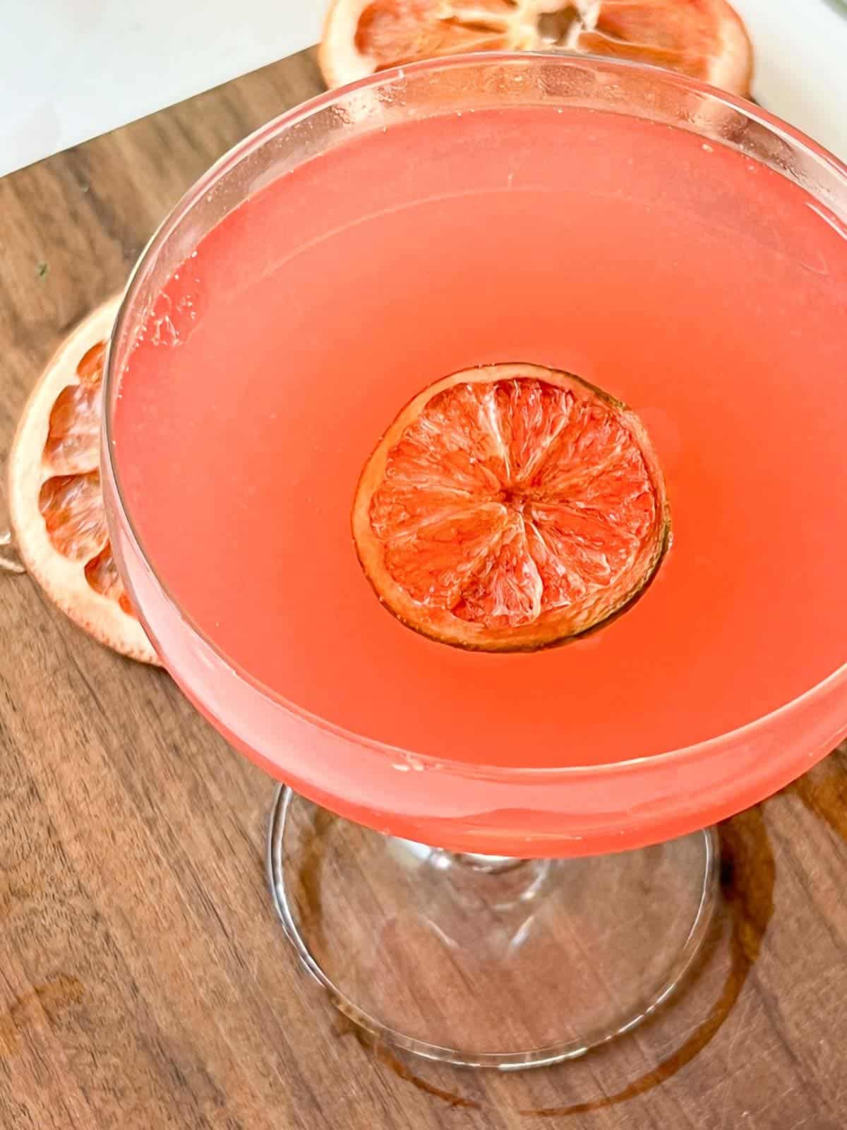 Grapefruit Martini - Running to the Kitchen®