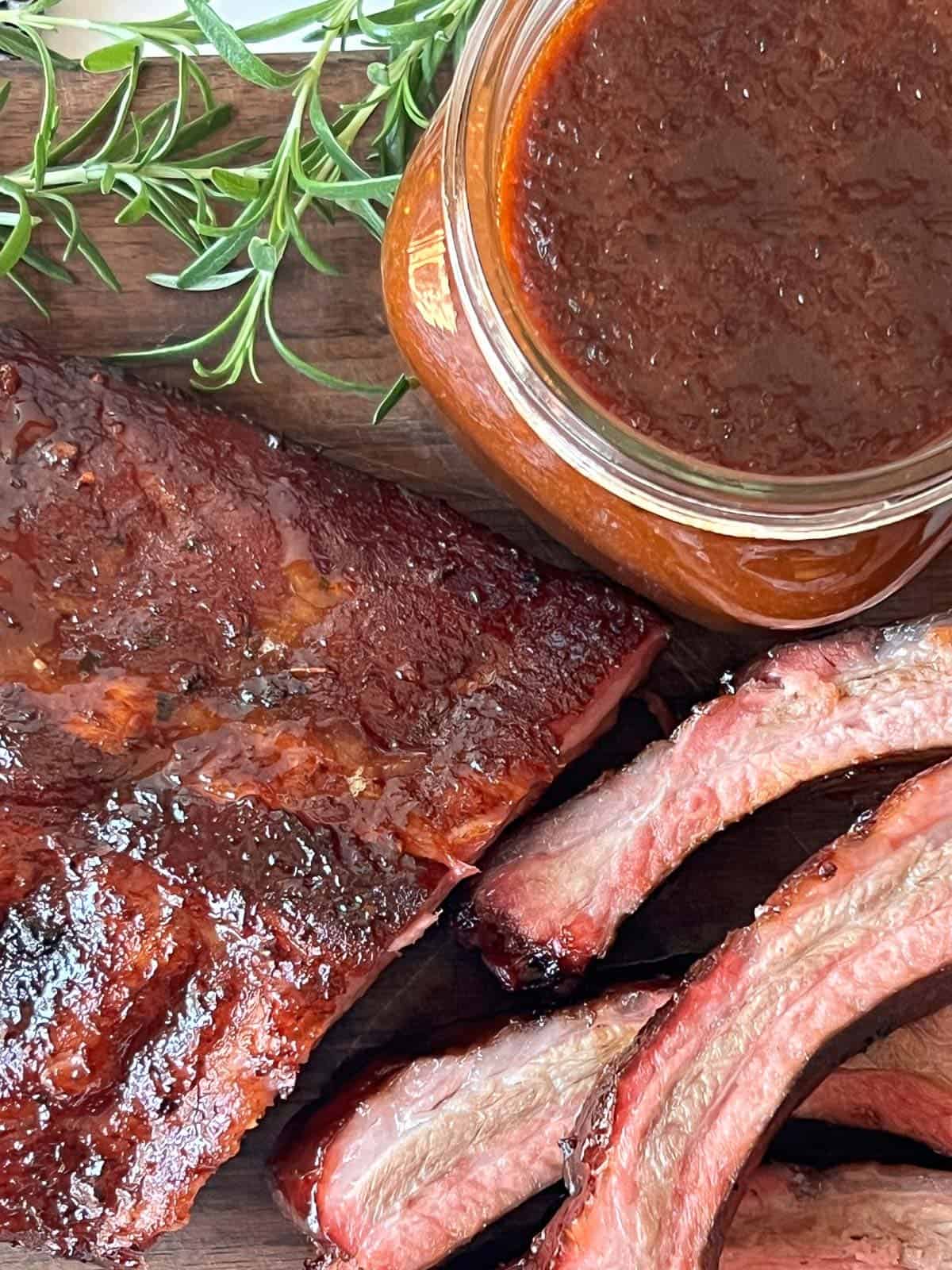 bbq sauce with smoked ribs