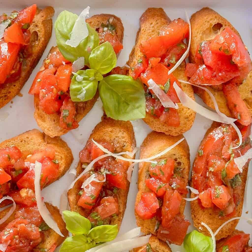 crostini with tomato and basil topping