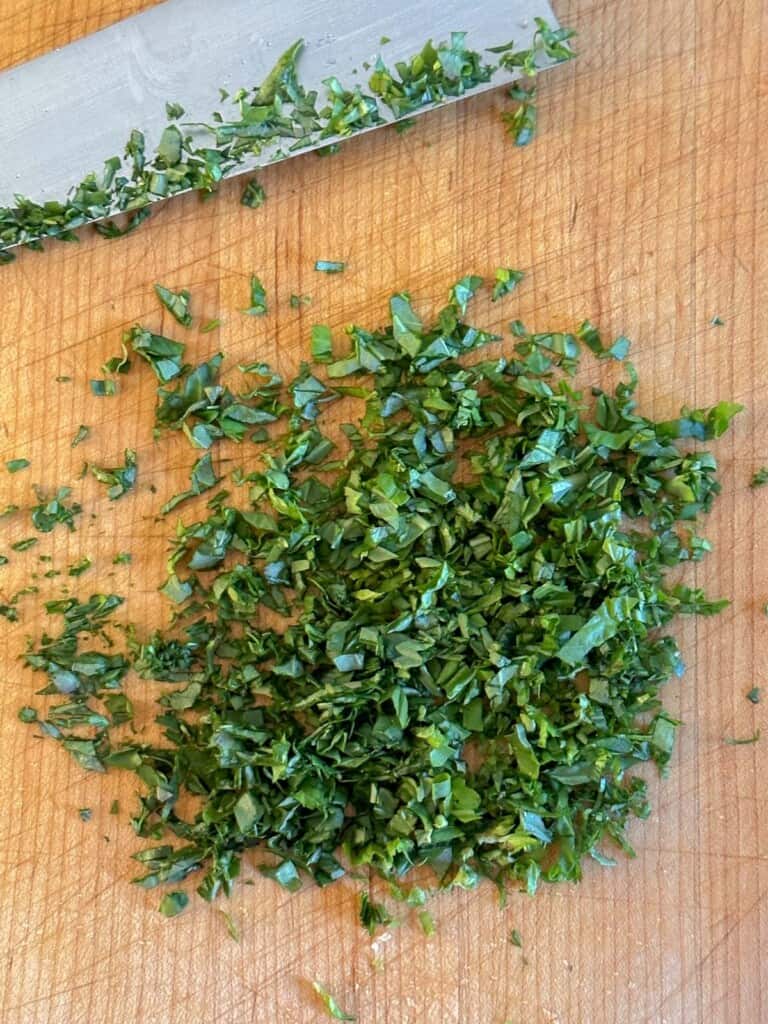 minced basil leaves