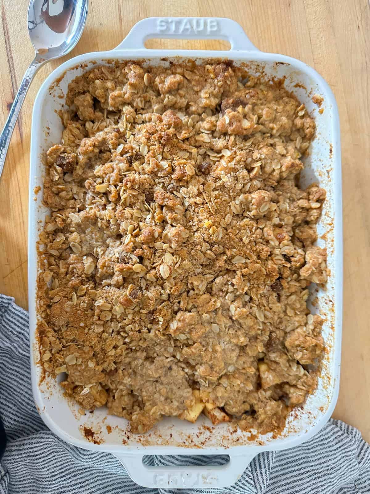 baked apple crisp cooling